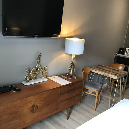 Sleepwell Nowy Swiat - Courtyard Entrance Ordynacka 14st Aparthotel 4*
