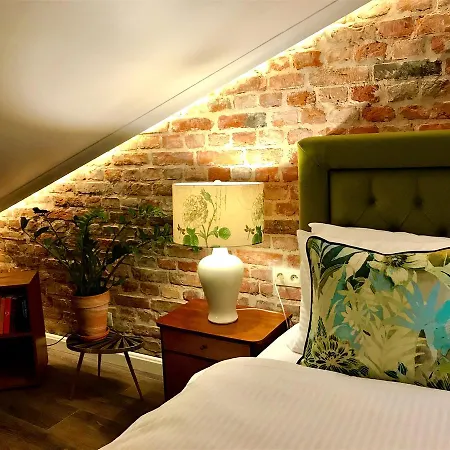 Sleepwell Nowy Swiat - Courtyard Entrance Ordynacka 14st 4*