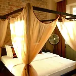 Aparthotel Sleepwell Nowy Swiat - Courtyard Entrance Ordynacka 14st 4*