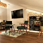 Aparthotel Sleepwell Nowy Swiat - Courtyard Entrance Ordynacka 14st