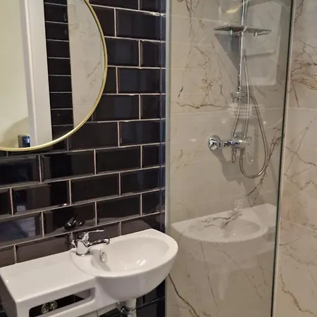 Sleepwell Nowy Swiat - Courtyard Entrance Ordynacka 14St Apart-hotel 4*