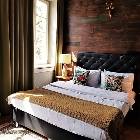 Sleepwell Nowy Swiat - Courtyard Entrance Ordynacka 14St