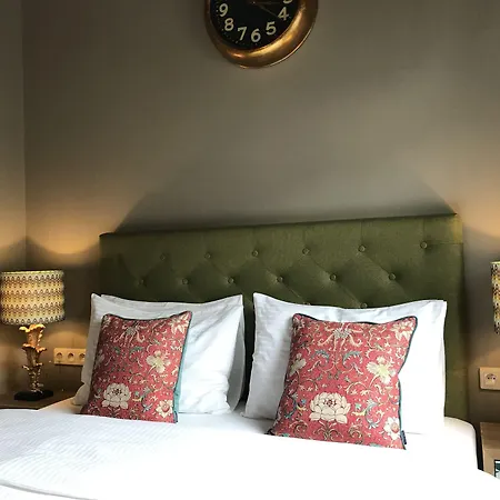 Sleepwell Nowy Swiat - Courtyard Entrance Ordynacka 14St