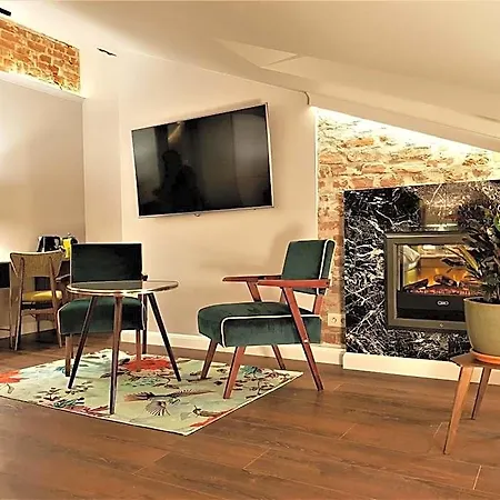 Sleepwell Nowy Swiat - Courtyard Entrance Ordynacka 14st 4* Varsovie
