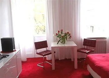 Sleepwell Nowy Swiat - Courtyard Entrance Ordynacka 14st 4*