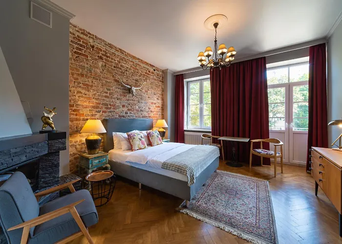 Sleepwell Nowy Swiat - Courtyard Entrance Ordynacka 14st