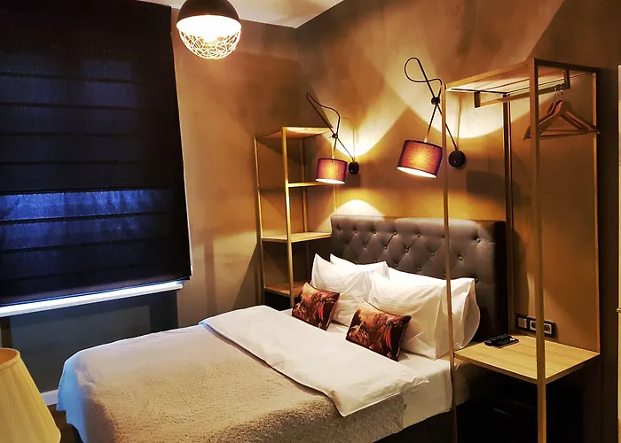 Sleepwell Nowy Swiat - Courtyard Entrance Ordynacka 14st