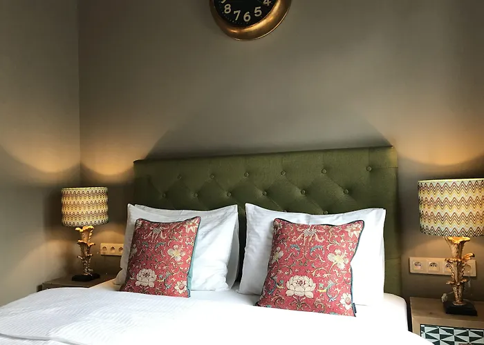 Sleepwell Nowy Swiat - Courtyard Entrance Ordynacka 14st