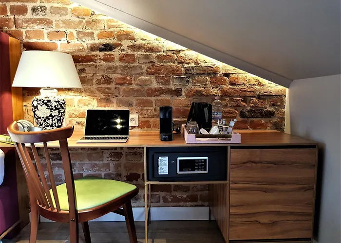 Sleepwell Nowy Swiat - Courtyard Entrance Ordynacka 14st Aparthotel 4*