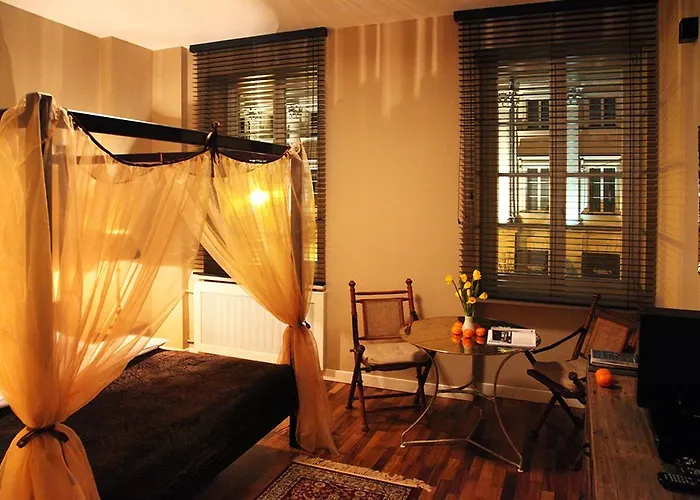 Sleepwell Nowy Swiat - Courtyard Entrance Ordynacka 14st Ξενοδοχείο με διαμερίσματα Βαρσοβία