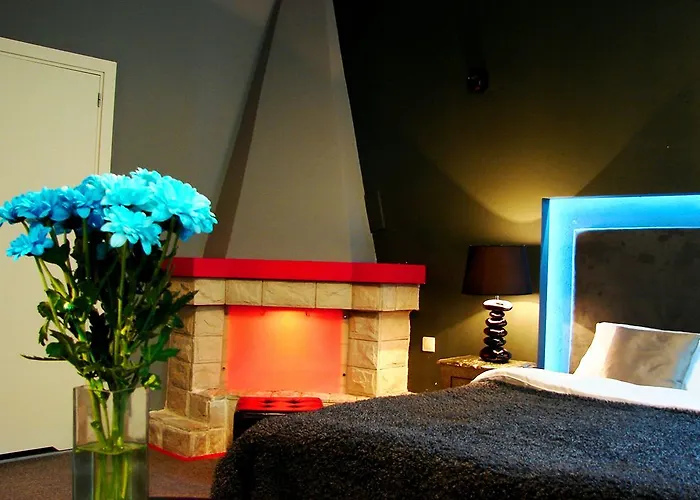 Aparthotel Sleepwell Nowy Swiat - Courtyard Entrance Ordynacka 14st Warsaw