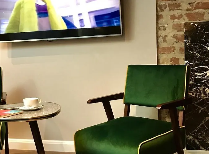 Aparthotel Sleepwell Nowy Swiat - Courtyard Entrance Ordynacka 14st Warsaw