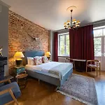 Sleepwell Nowy Swiat - Courtyard Entrance Ordynacka 14st