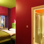 Sleepwell Nowy Swiat - Courtyard Entrance Ordynacka 14st