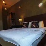 Sleepwell Nowy Swiat - Courtyard Entrance Ordynacka 14st 4* Varsóvia