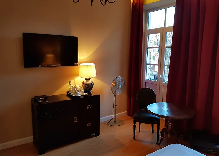 Sleepwell Nowy Swiat - Courtyard Entrance Ordynacka 14st 4* ורשה