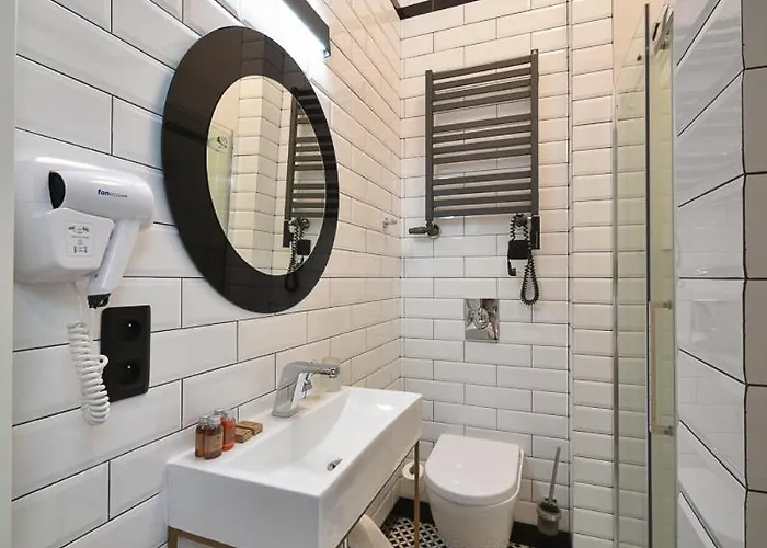 Sleepwell Nowy Swiat - Courtyard Entrance Ordynacka 14st 4* ורשה