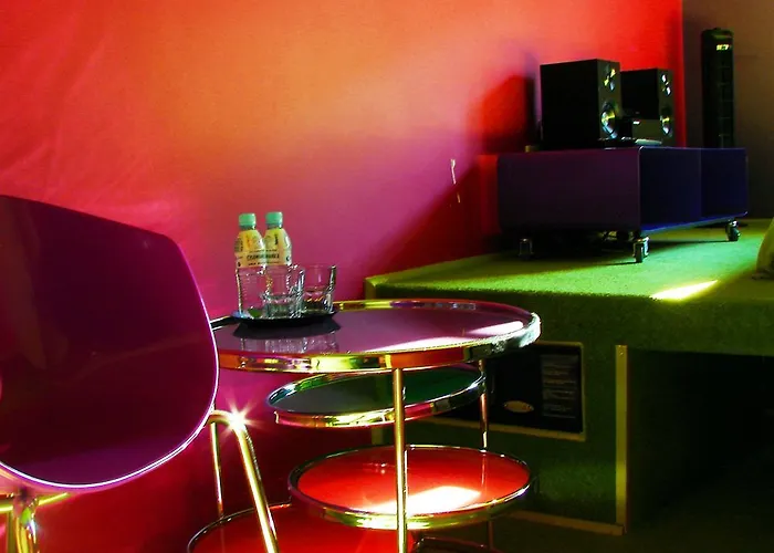 Sleepwell Nowy Swiat - Courtyard Entrance Ordynacka 14st 4* ורשה